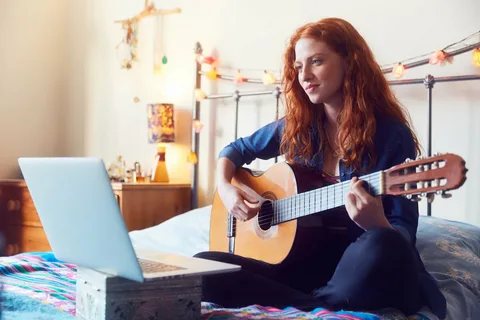 Wie man Gitarre lernen kann: Ein umfassender Leitfaden